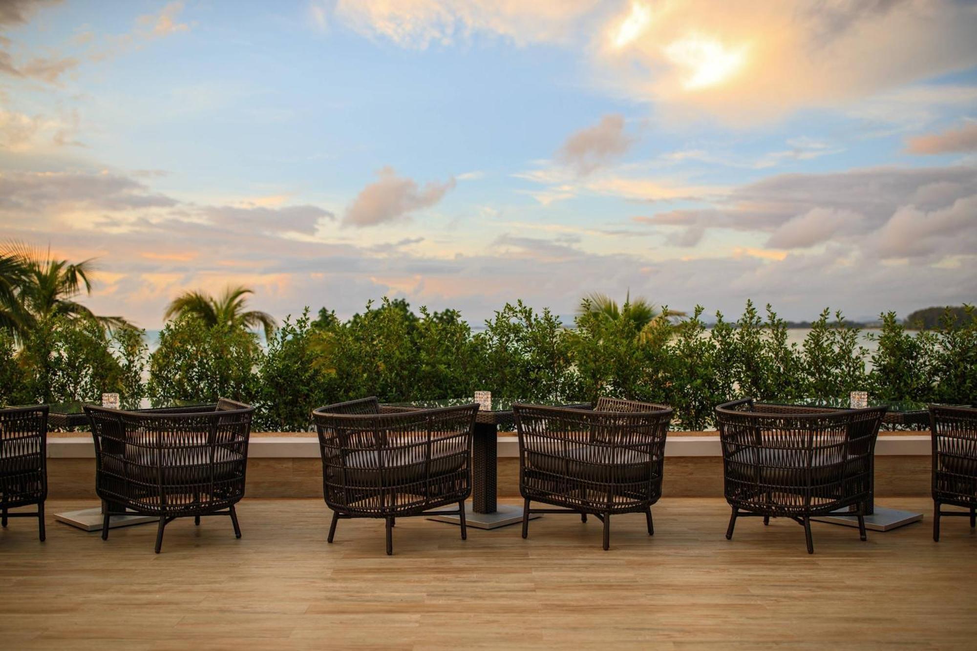Phuket Marriott And Spa, सहारा 5*