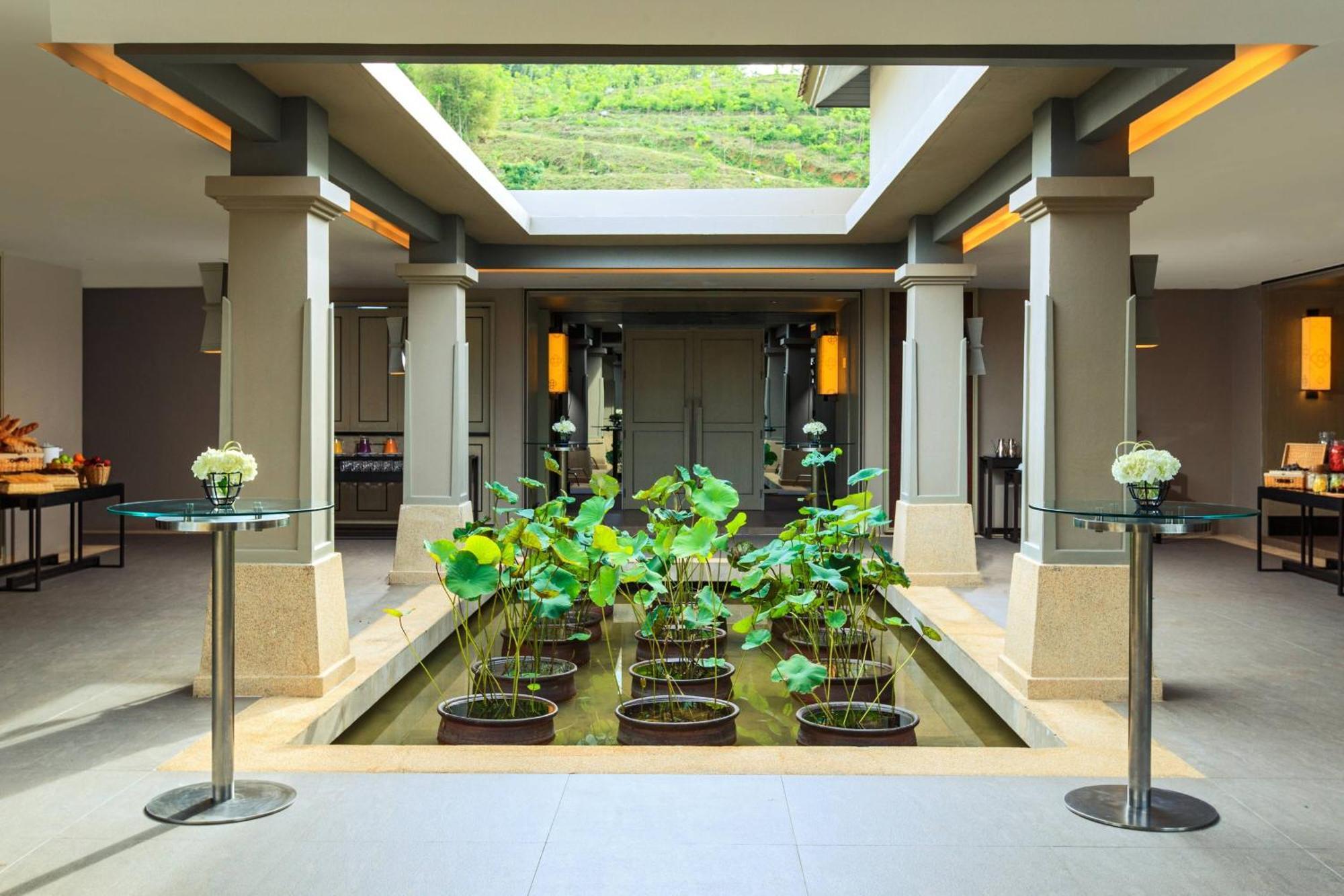 Resort Phuket Marriott Resort&spa, - Sha